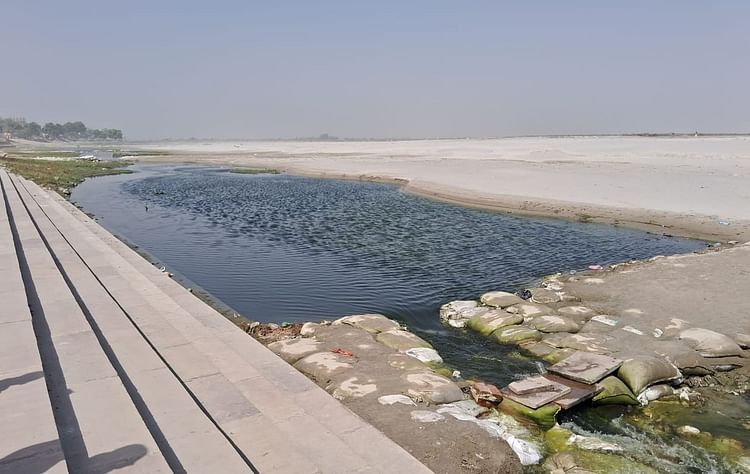 Read more about the article Saryu Is Losing Its Purity In Ramnagari, Water Is Turning Black – Ayodhya News