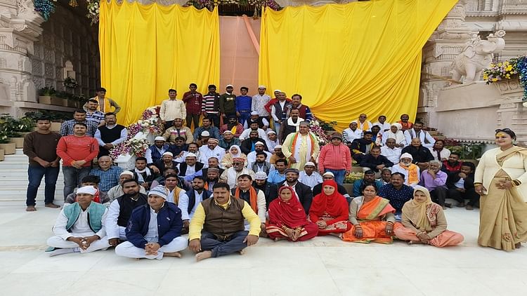 Read more about the article 350 Devotees Of Muslim Rashtriya Manch Reached Ram Temple In Ayodhya After Foot March From Lucknow – Amar Ujala Hindi News Live