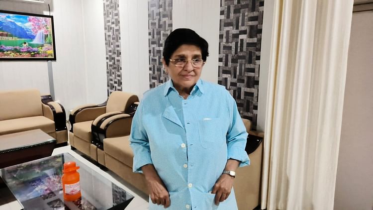 You are currently viewing Pondicherry Lieutenant Governor Kiran Bedi Offers Prayer To Ramlala. – Amar Ujala Hindi News Live – Ayodhya: Pondicherry Lieutenant Governor Kiran Bedi visited Ramlala, said