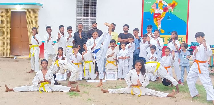 Read more about the article Four Players From Ramnagari Won Gold In Karate – Ayodhya News