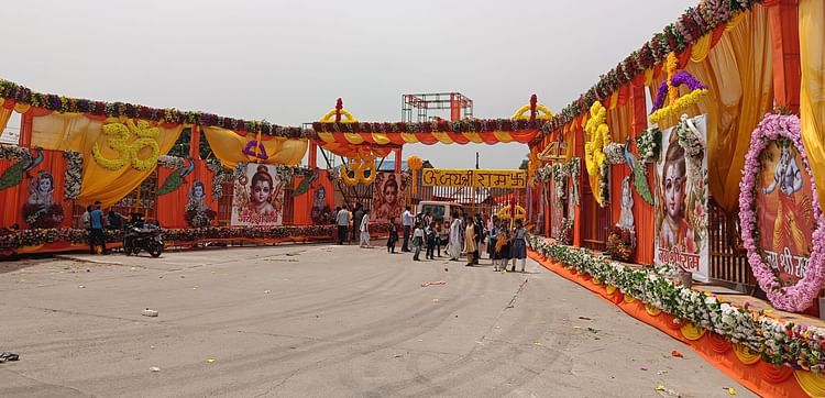 Read more about the article Ayodhya News 100 Quintal Flowers To Be Showered On PM Modi Road Show In Today Ram Temple Entrance Decorated – Amar Ujala Hindi News Live