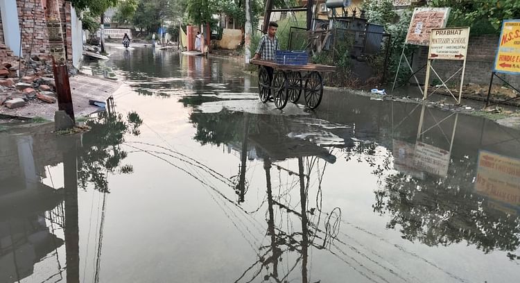 You are currently viewing A little rain…low lying areas filled with water – Ayodhya News