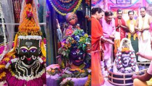 Read more about the article First Monday of Sawan: A wave of faith swelled in Shiva temples, the grand aarti of Mankameshwar captivated the mind, pictures