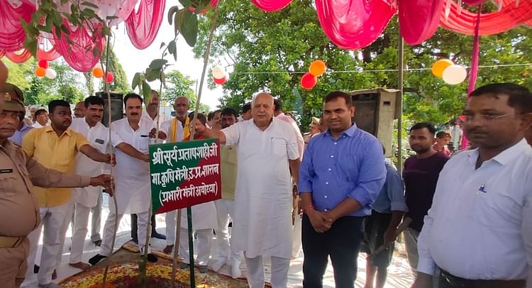 You are currently viewing Plant Trees, There Was A Huge Shortage Of Oxygen During The Corona Period: Shahi – Ayodhya News