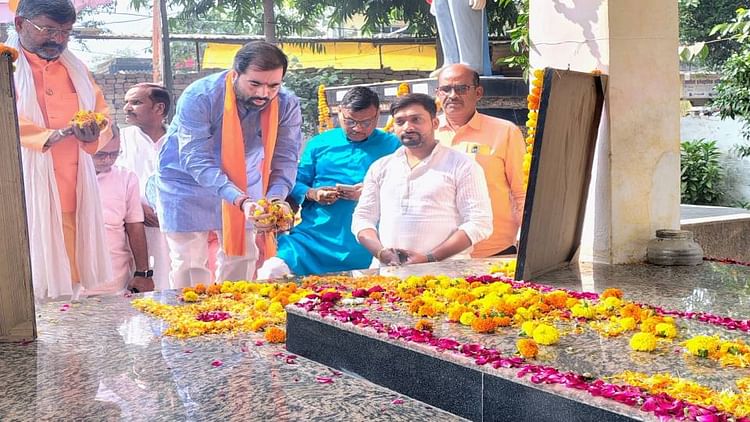 Read more about the article Tribute paid to Martyred Kar Sevak in Ayodhya Minister Said Sacrifice Will Never Be Forgotten – Amar Ujala Hindi News Live – Ayodhya News: Tribute paid to Martyred Kar Sevak in Ayodhya, Minister said