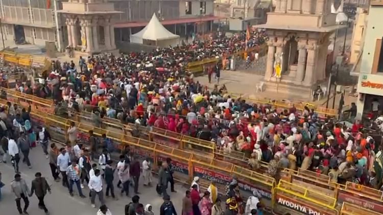 Read more about the article Ayodhya: Four Devotees Died In Ramnagari, 12 Admitted to Hospital, 80 More Beds Increased In Medical College – Amar Ujala Hindi News Live