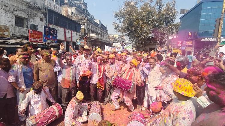 You are currently viewing Holi 2025 Awadh Including Lucknow Is Full Of Colours Brajesh Pathak Said Holi And Ramzan Celebrated Peacefully – Amar Ujala Hindi News Live – Holi 2025:लखनऊ समेत अवध में रंगों की धूम, दिनेश शर्मा बोले