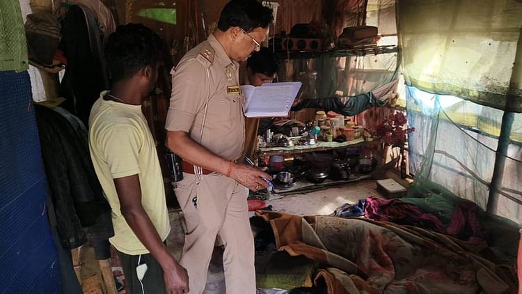 You are currently viewing Young Man Killed His Wife and Child In Ayodhya Police Searching for Accused – Amar Ujala Hindi News Live