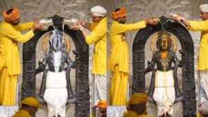 Read more about the article Ram Navami: Surya Tilak of Ramlala Done Ramnagari Resounded with Chants of Shri Ram Grand View in Pictures – Amar Ujala Hindi News Live