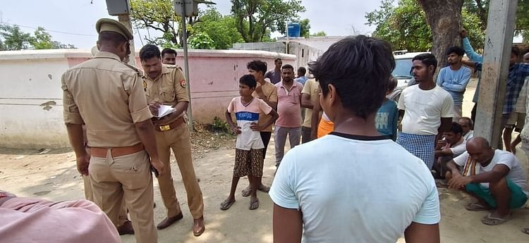 You are currently viewing Ayodhya: The body of an elderly person from Dehradun to attend the engagement ceremony found in the verandah of the house, feared murder