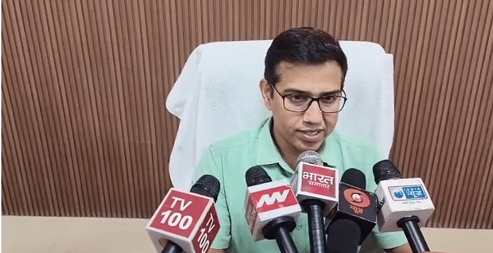 You are currently viewing First Priority Facilitate Tourists Complete Development Projects Time: Ayodhya Commissioner – Amar Ujala Hindi News Live